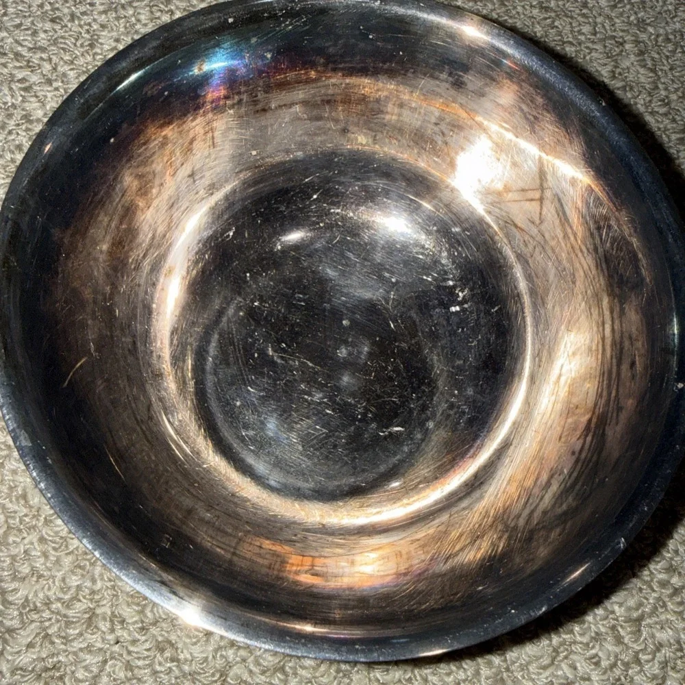 Vintage ONEIDA USA Silver Plated‎ Paul Revere Bowl 6